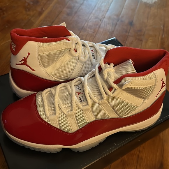 Men’s Cherry 11s - Picture 4 of 4